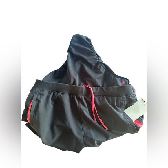 Under Armour • 7” inseam Shorts • Women’s size L - Picture 5 of 7